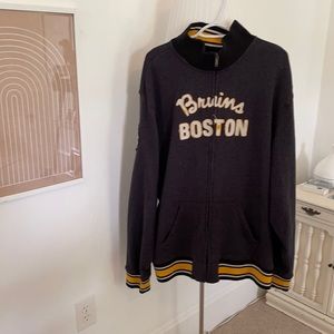 Vintage Boston Bruins Men’s Zip Up Sweater